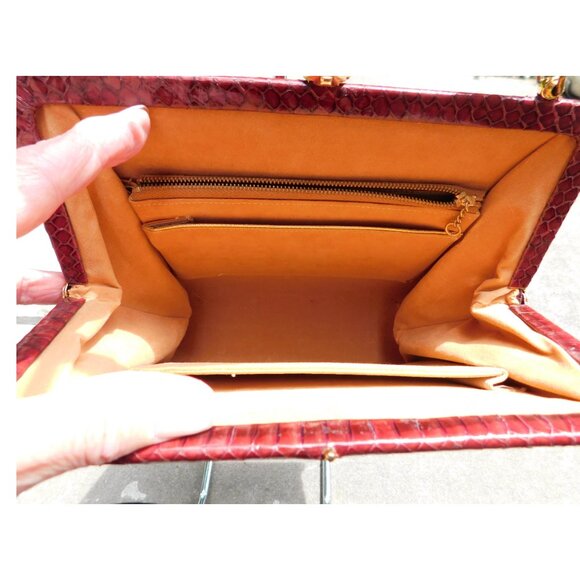 Blood Red Black 60's Vintage Hand Held Faux Snakeskin Bag - Picture 6 of 8